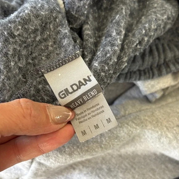 LAST CHANCE! Donating 10/11/25. Mens size M Gildan Sweatpants bundle - Picture 4 of 7